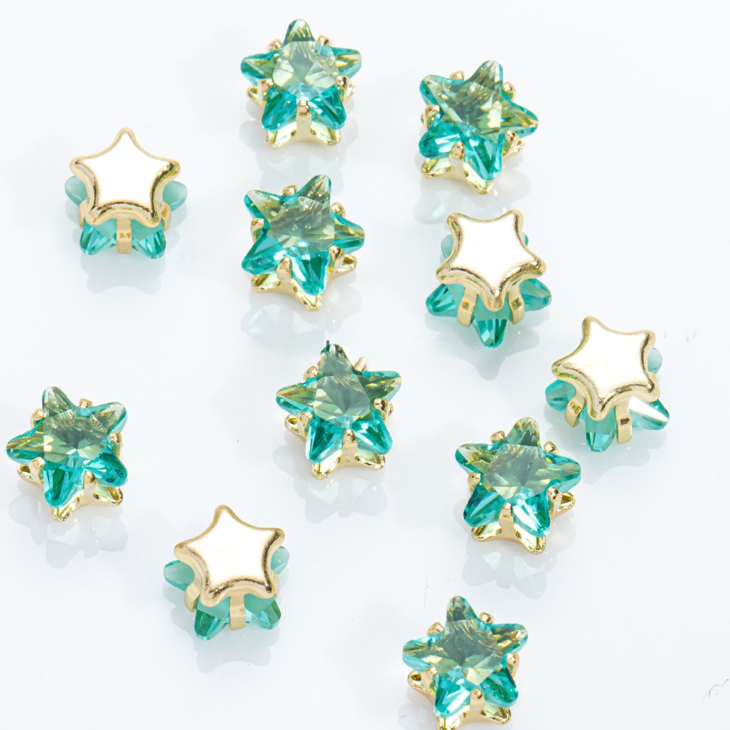 (50pcs)6mm Star Prong-Set CZ