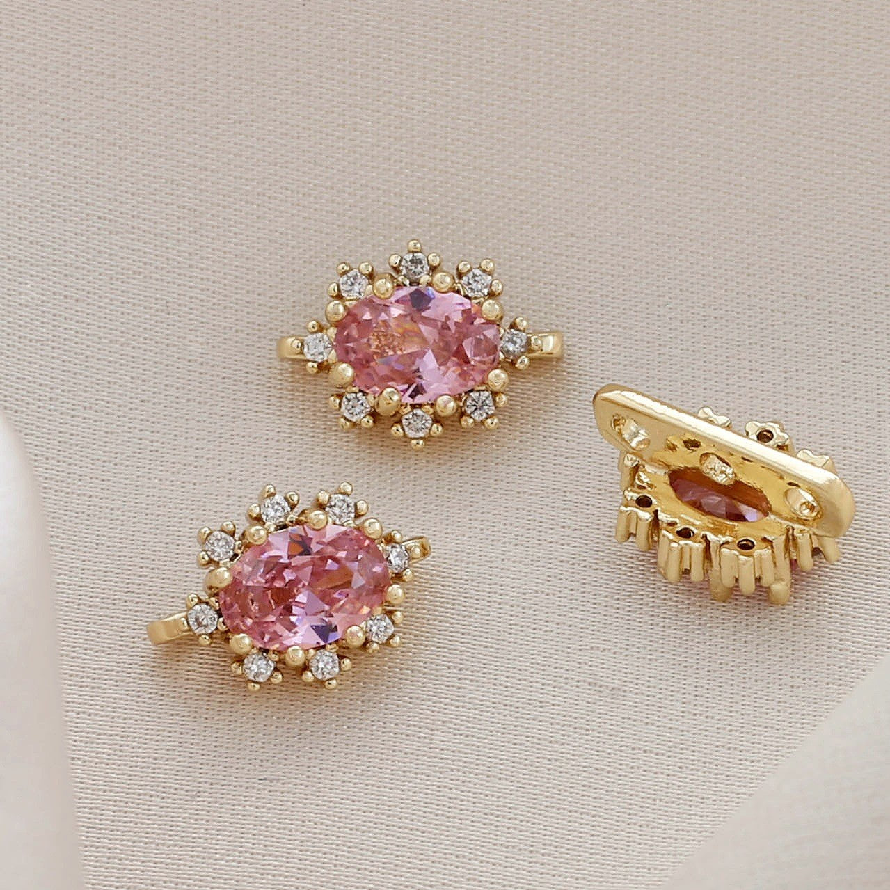 (10pcs)Triple CZ Spacer Charm with Clover & Snowflake