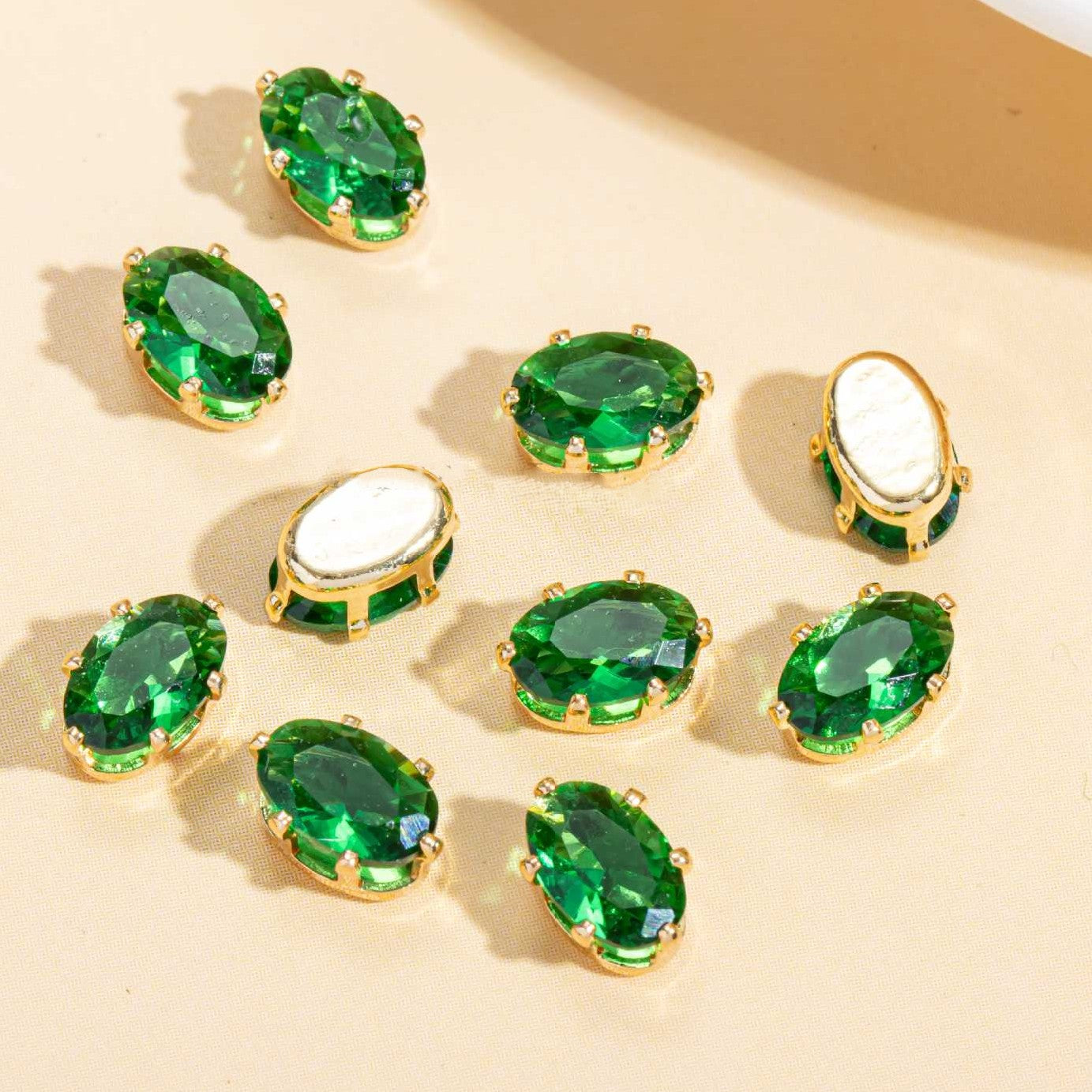 (100pcs)4x6mm Oval Prong-Set CZ
