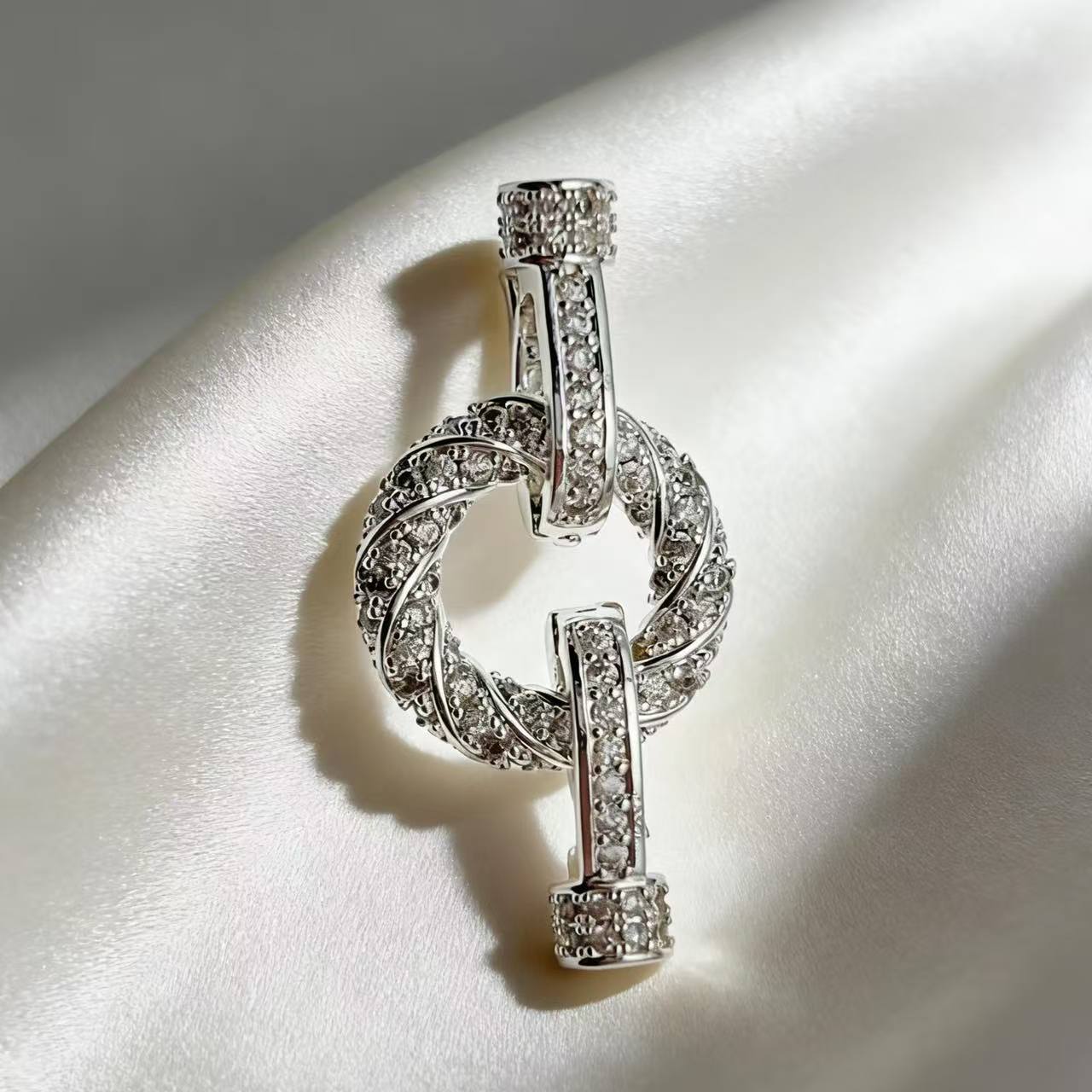 Plated Twisted Rope Clasp with Full Paved Diamonds
