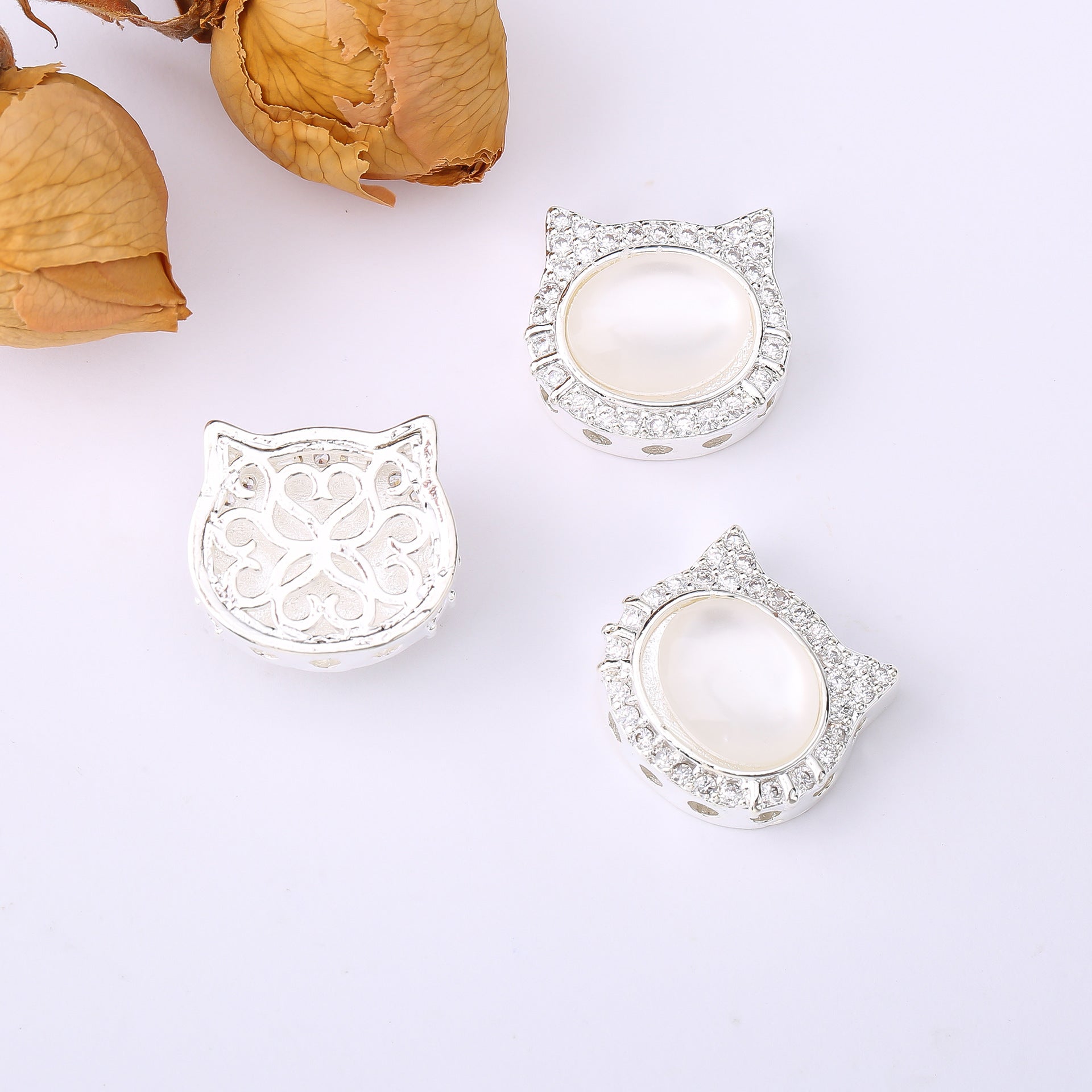 (2pcs)Micro-Pave Cat's Eye CZ Kitten Spacer Bead