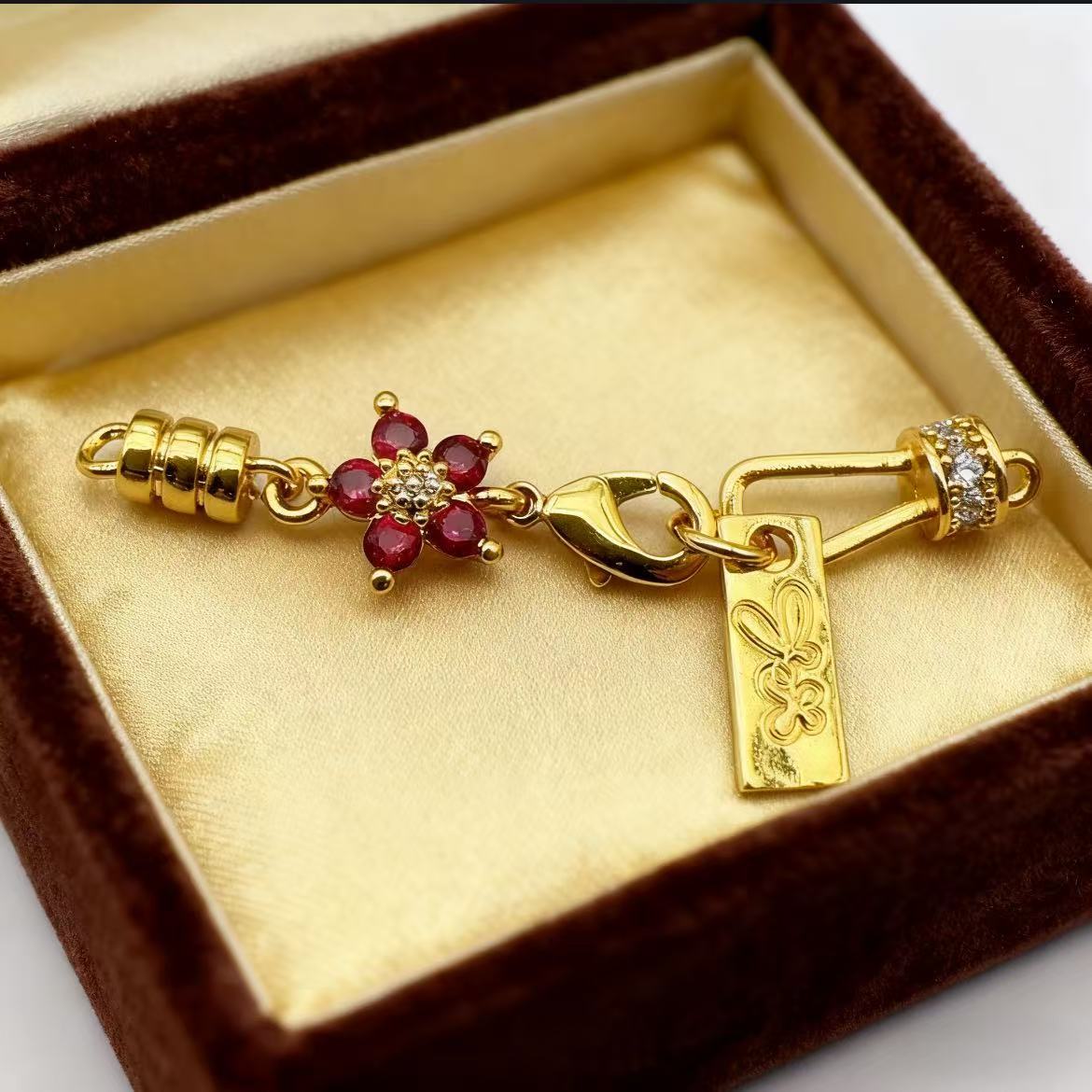 Lobster End Clasp with Zirconia Stones