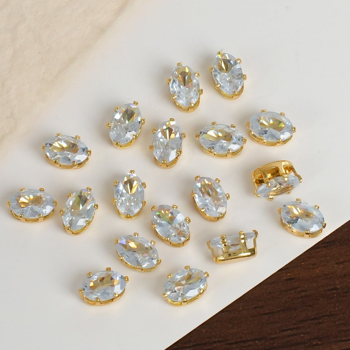 (30pcs)4x6MM Oval Gold Base CZ Prong-Set Stone