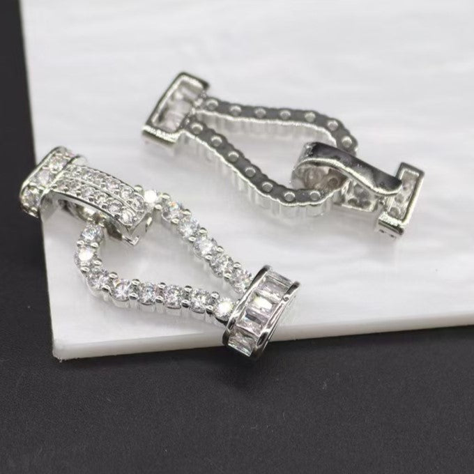 Double-Row Horseshoe Clasp