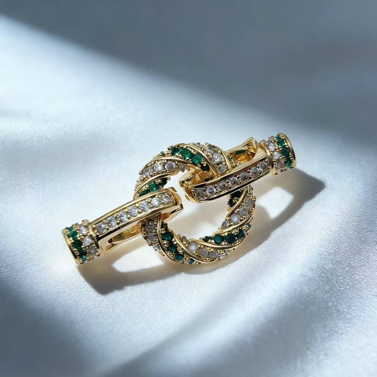 Plated Twisted Rope Clasp with Full Paved Diamonds
