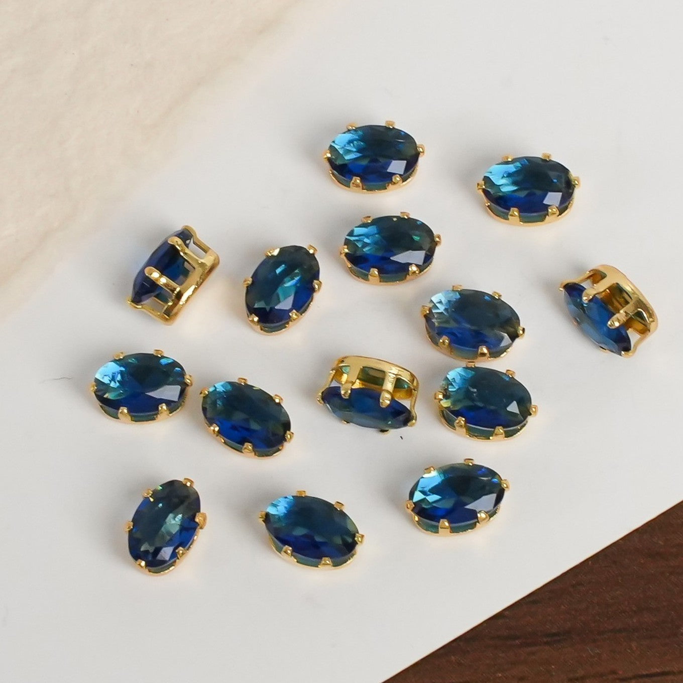 (30pcs)4x6MM Oval Gold Base CZ Prong-Set Stone
