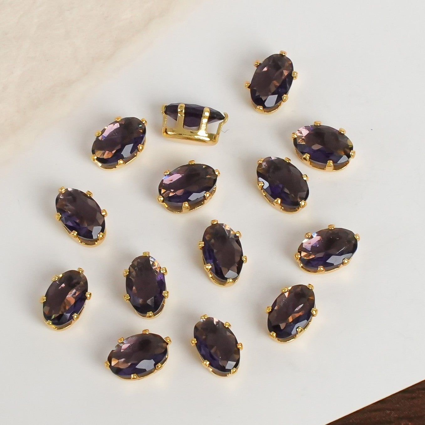 (30pcs)4x6MM Oval Gold Base CZ Prong-Set Stone