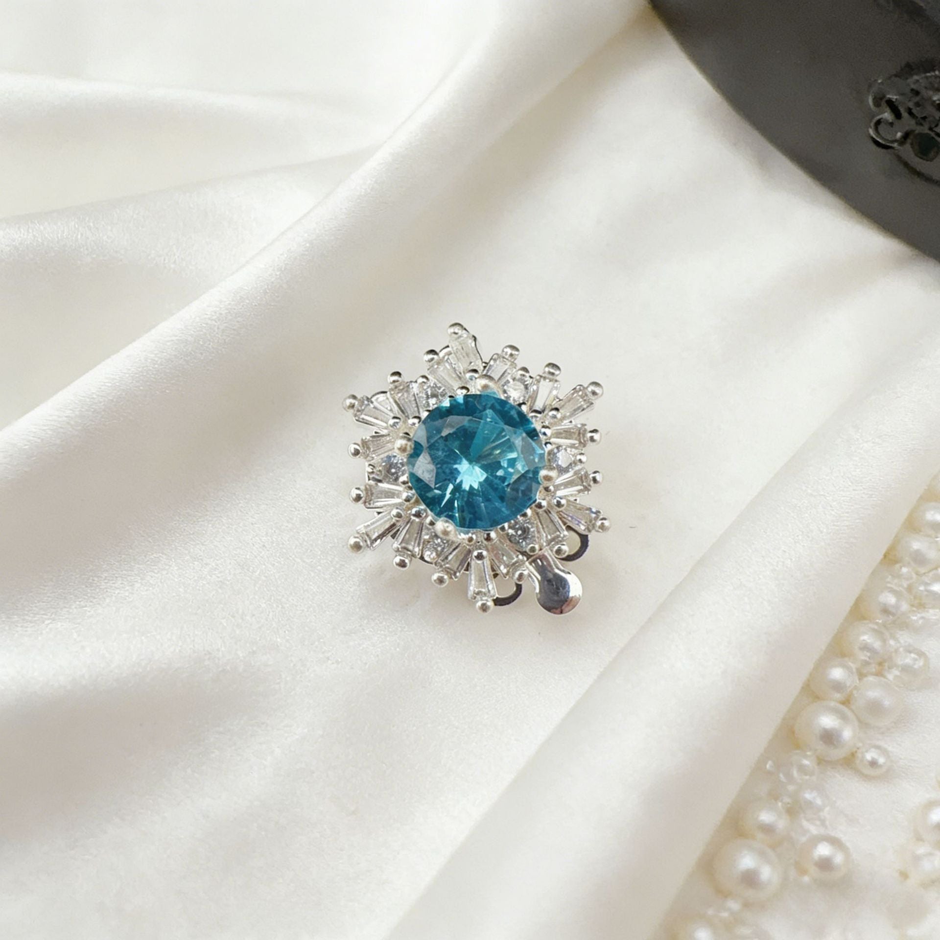 Snowflake Double-Row Clasp