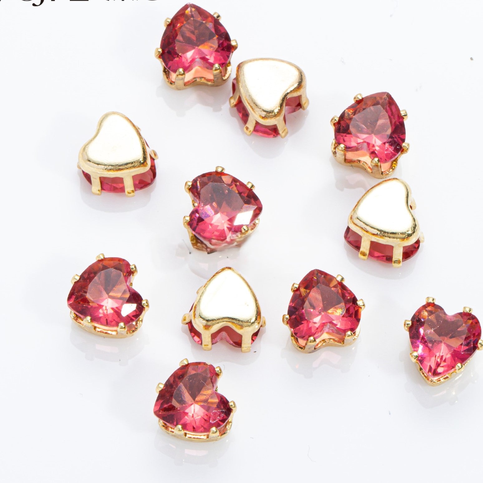 (100pcs)6MM Heart Prong-Set CZ with Silver/Gold Base