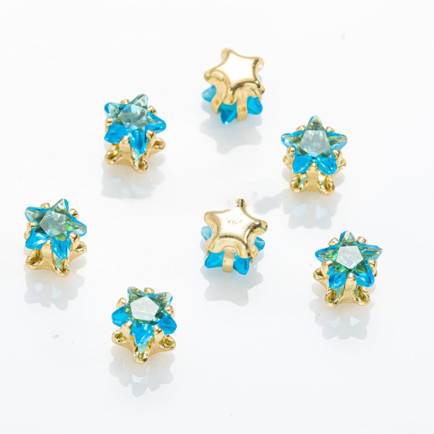 (50pcs)6mm Star Prong-Set CZ