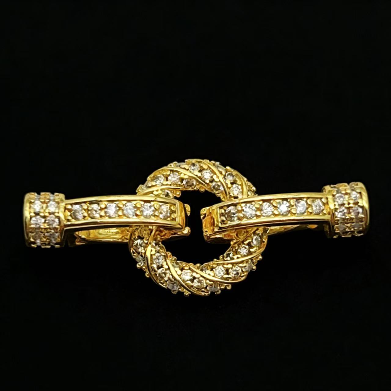 Plated Twisted Rope Clasp with Full Paved Diamonds