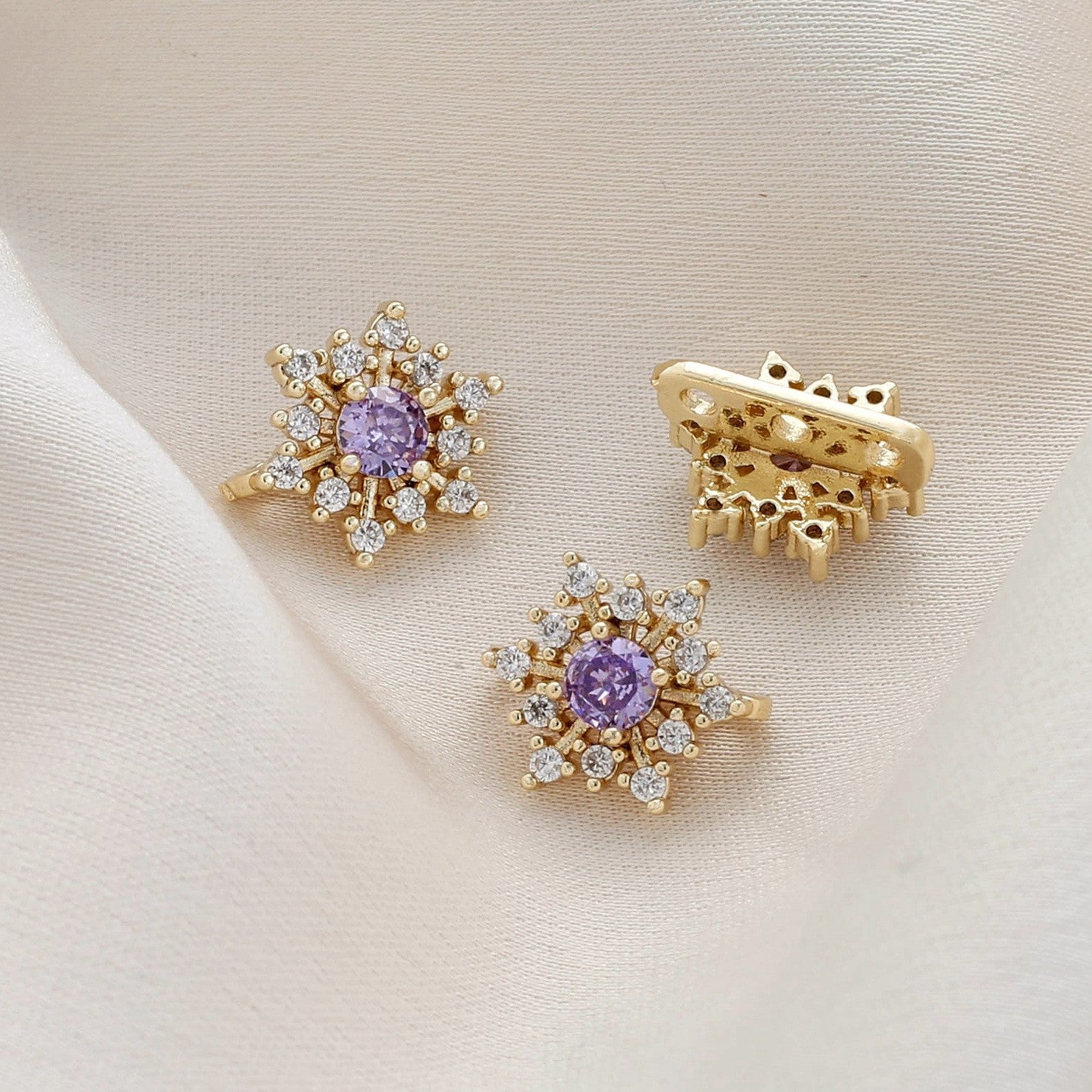 (10pcs)Triple CZ Spacer Charm with Clover & Snowflake