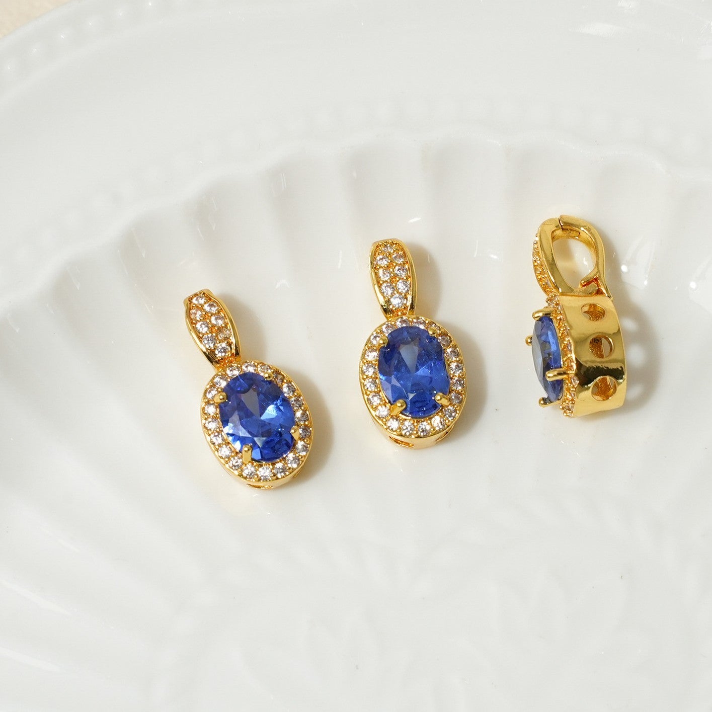 Round CZ Pendant Universal Clasp