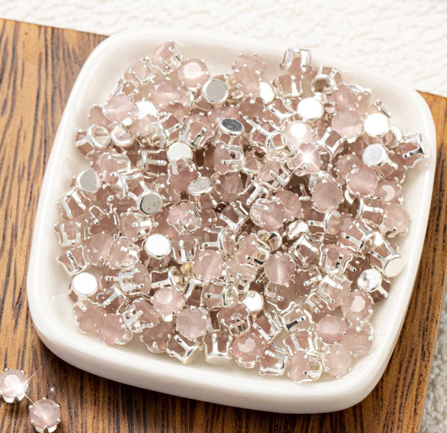 (100pcs)3mm Cat Eye Round Prong-Set CZ