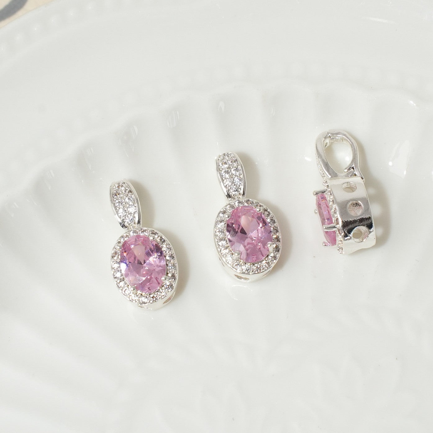 Round CZ Pendant Universal Clasp