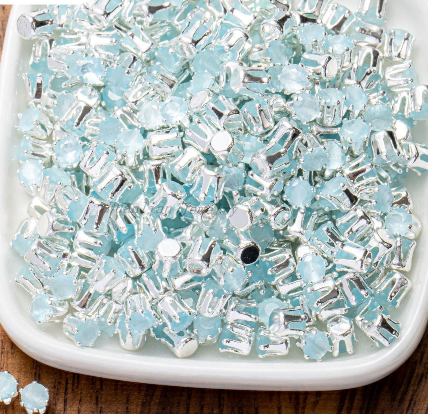(100pcs)3mm Cat Eye Round Prong-Set CZ