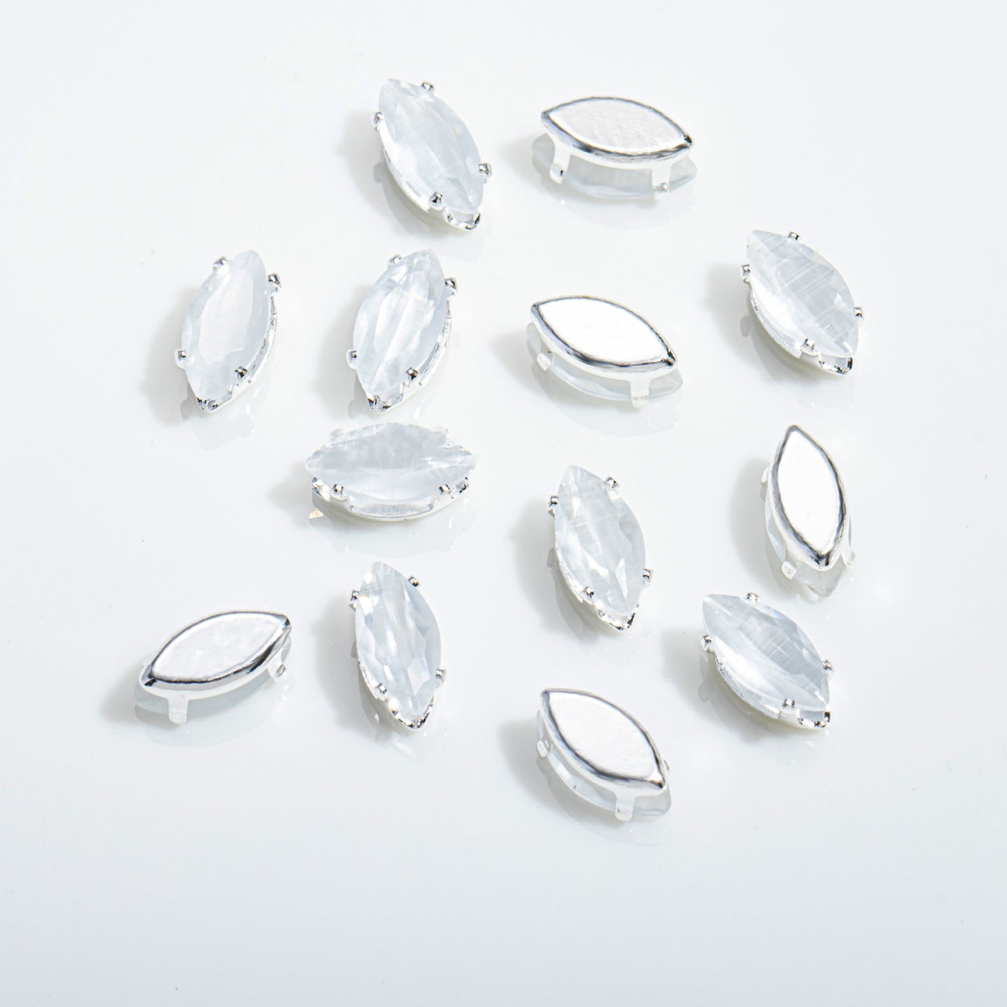 حبات الزركون الماركيز على شكل عين القطة مقاس 4×8 مم